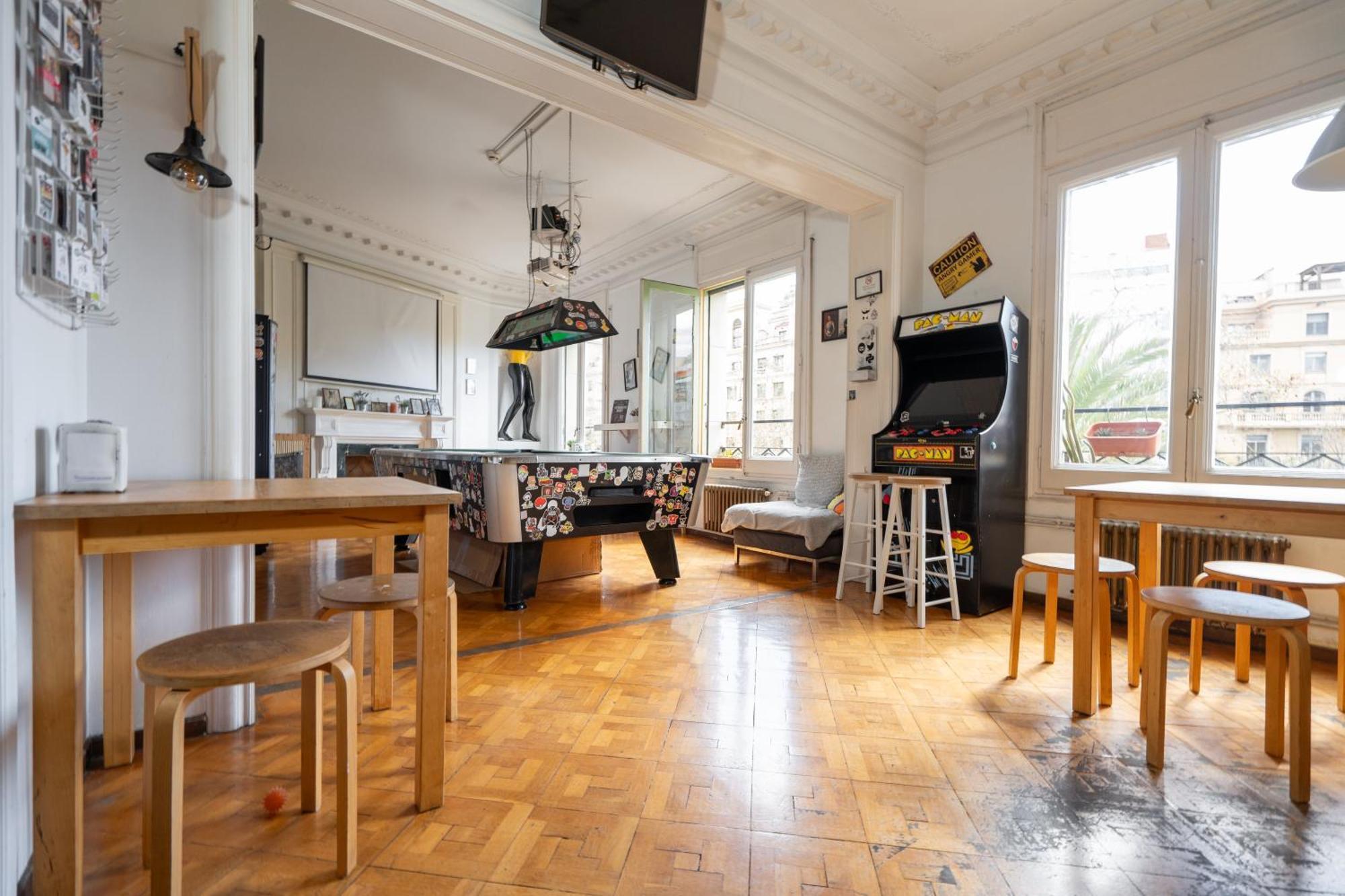 Wow Hostel Barcelona Buitenkant foto