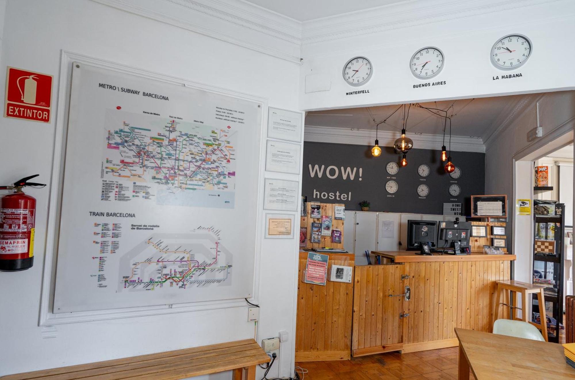 Wow Hostel Barcelona Buitenkant foto