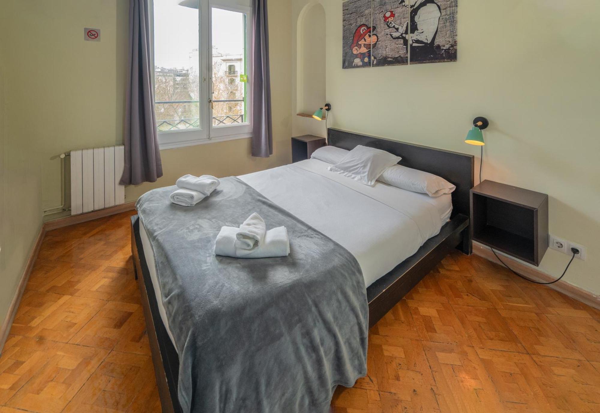 Wow Hostel Barcelona Buitenkant foto