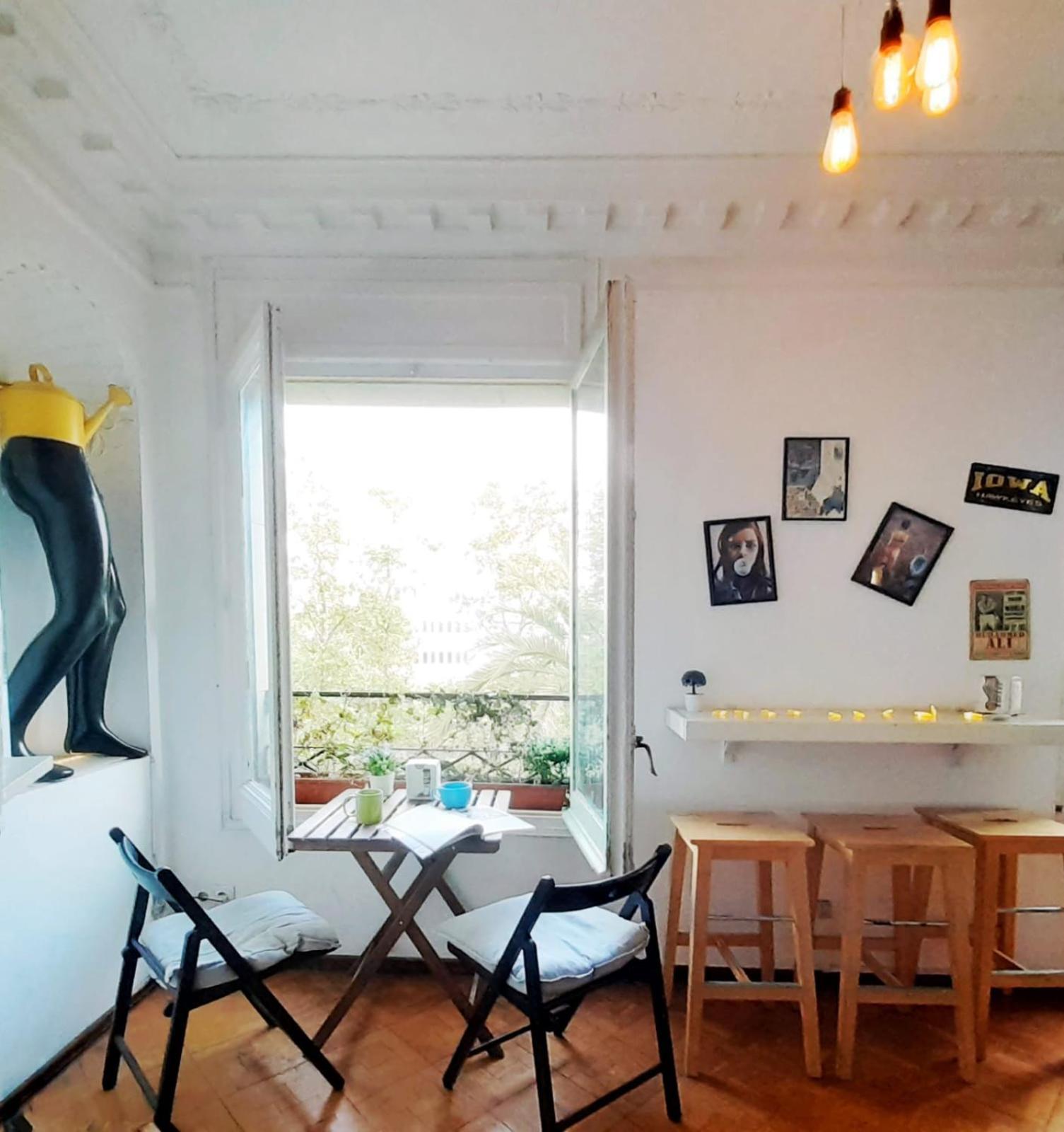 Wow Hostel Barcelona Buitenkant foto