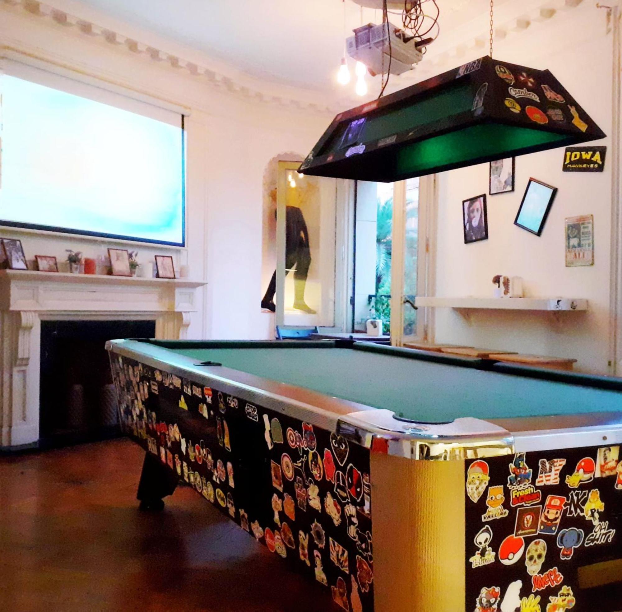 Wow Hostel Barcelona Buitenkant foto